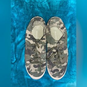 Camo shoes